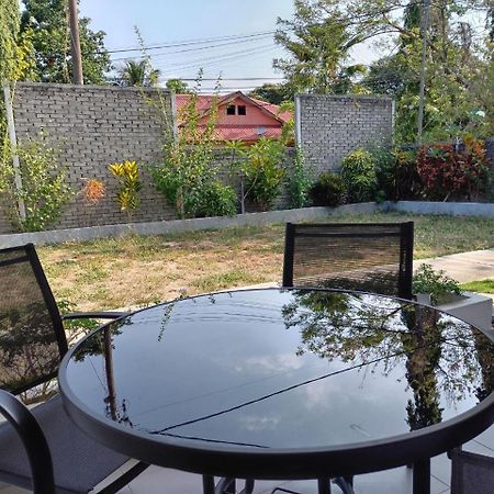 Motel Funduq Al Busyra Pantai Cenang  Esterno foto